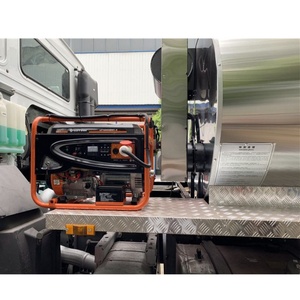 Camion épandeur d'asphalte haute performance 12m3 HOWO, distributeur d'asphalte à vendre - Product Image 4