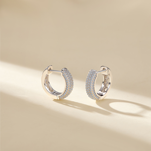 <span class=keywords><strong>Orecchini</strong></span> a Cerchio in <span class=keywords><strong>Argento</strong></span> Sterling S925 con Moissanite da 0,7 CTW, Design Rettangolare Scintillante con Pavé - Product Image 3