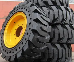 L'usine professionnelle produit des pneus solides 10-16.5 12-16.5 14-17.5 PNEU de CHARGEUR à STEER de dérapage solide industriel