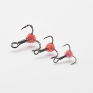 Anzuelos triples de carbono hechos en China al por mayor, anzuelos de pesca en hielo, personalizables, diferentes tamaños y colores - Product Image 4