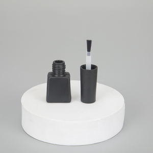 Vente en gros de flacons en plastique pour vernis à ongles UV carrés vides personnalisés de 5 ml, 8 ml, 10 ml avec pinceau, impression à l'écran, bouchon à couronne - Product Image 4