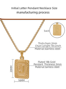 Collares con Iniciales de Letras del Alfabeto de la A a la Z de Fábrica 26 R.GEM. Colgante Cuadrado de Acero Inoxidable con Baño de Oro de 18K, Moderno y Unisex - Product Image 2