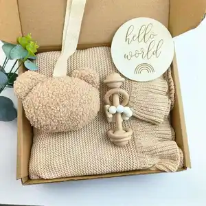 2024 mới tắm sơ sinh đặt bé Khăn Crochet chăn núm vú chuỗi Crochet Rattle đồ chơi sinh Hộp quà tặng