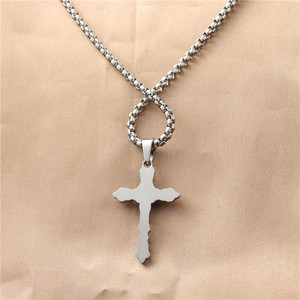 Collier avec pendentif croix en acier inoxydable pour homme, design géométrique, style punk rétro, chaîne de 3,0*60 cm incluse - Product Image 2