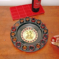 Jeu de roulette de fête avec 16 verres à shot