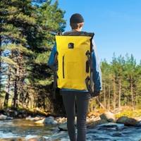 Sac à dos unisexe imperméable 32L en PVC avec cadre interne, ceinture à coussin d'air et poignée souple pour l'escalade, le camping et le rafting
