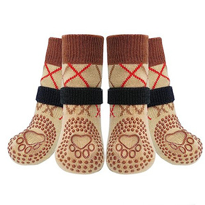 Protège-pattes de chien design antidérapants et imperméables, chaussettes respirantes pour animaux de compagnie pour l'intérieur et l'extérieur, chaussettes chaudes d'hiver pour chiots avec sangle - Product Image 1