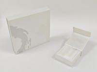Boîte cadeau en chocolat de qualité supérieure personnalisée, gaufrage, revêtement UV, fermeture magnétique, carton rigide, inserts en papier pour gobelets, emballage pour bonbons
