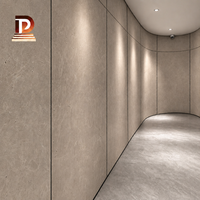 Panneaux de pierre artificielle souples écologiques modernes, flexibles et imperméables pour murs de salle de bain et design intérieur (murs courbes)