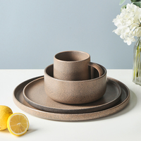 P & T Horeca Plats Service d'assiettes Vaisselle en porcelaine Service de table en céramique Vente en gros de luxe Porcelaine chinoise Assiettes en céramique Vaisselle