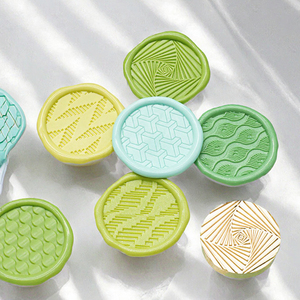 <span class=keywords><strong>Prix</strong></span> d'usine RP TT04 Série Lettres Fleurs Étoilées 26 Lettres Anglaises Tampons encreurs en plastique à cire personnalisables pour logo et décoration - Product Image 3