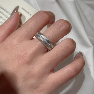 Bague en argent pur S925 avec zircone brossée, design simple, élégant, vintage, taille unique - Product Image 1