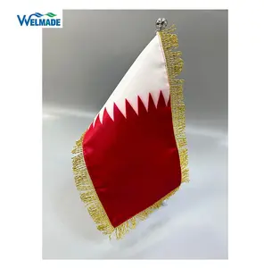 Bendera meja mini bendera nasional Qatar dengan rumbai pinggiran bendera Satin dengan dudukan logam
