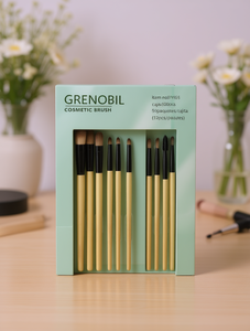 Set di pennelli cosmetici Grenobil, 12 pezzi, strumenti per il trucco con manico in legno e capelli sintetici - Product Image 2