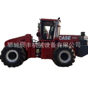 Tracteur agricole Case 5504 4x4, moteur rouge, transmission par engrenages - Product Image 3