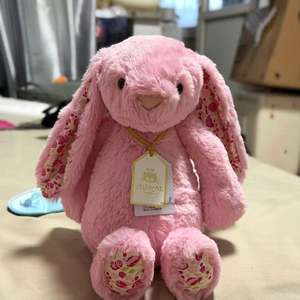 Nuevo Peluche de Conejo Bonny Floral Morado de Jc, Muñeco de Peluche de Pascua con Relleno de Algodón PP para Niños de 7 a 14 Años - Product Image 4