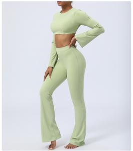 Ensemble de yoga moulant effet seconde peau, séchage rapide, tenue de sport dos nu, ensemble deux pièces avec pantalon évasé - Product Image 2