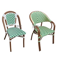 Chaise de bistrot parisienne empilable avec accoudoirs pour l'extérieur Chaise de bistrot de style français en rotin et osier