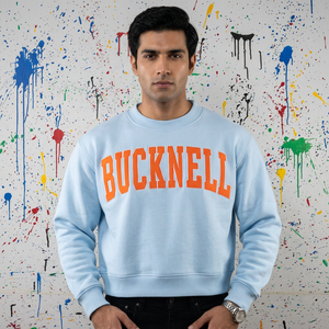 Sudadera con Capucha BUCKNELL Azul Cielo para Hombre, 100% Algodón, Apliques Bordados en Naranja, Cuello Ancho, Estilo Vintage, Secado Rápido, Transpirable - Product Image 1