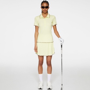 Haut en maille côtelée personnalisé pour femme à col polo, manches courtes et ourlet festonné, imprimé, pour ensemble de golf - Product Image 1
