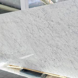 Dalles de marbre blanc Bianco Carrara italien de qualité supérieure, polies, pour carrelages et comptoirs intérieurs - Product Image 1