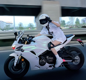 Motocyclette de course sportive d'occasion YAMAHA YZF R6 200cc Big S 250cc de cylindrée, vitesse maximale >80 km/h - Product Image 3