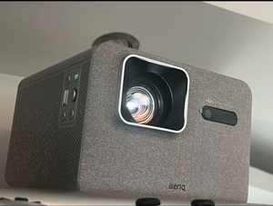 Proyector BenQ i800 3000lm 4K UHD Smart LED para Cine en Casa HDR10 3D Ready 600000:1 - Product Image 2
