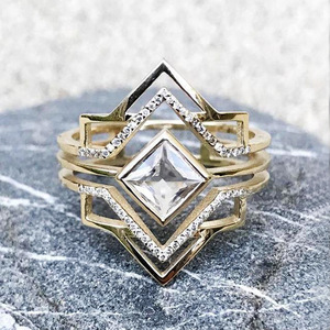 Anello Esagramma alla Moda, Design Geometrico Minimalista ed Elegante, Gioiello da Donna per Uso Quotidiano - Product Image 1