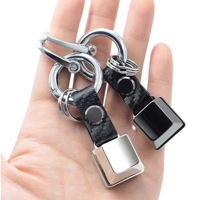 Factory Price Custom Switches Key LED Mechanical Keyboard Fidget Switch Decompress Tool Toys Keyboard Games Keychain