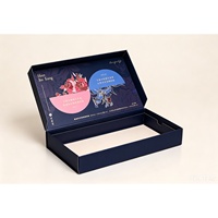 Faltbare Recycelbare Karton-Geschenkbox mit Griff Individuelle Verpackung Logo UV-Vollfarbdruck Matt-Laminierung Magnetverschluss