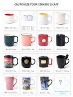Tasse à café en céramique personnalisée en gros avec logo gravé en métal, souvenir de pays en alliage de zinc