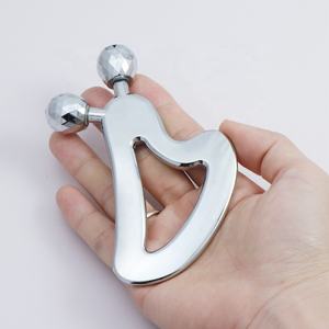 Massaggiatore facciale 3D in oro rosa massaggiatore facciale a doppia sfera a forma di rullo per il viso a 360 gradi - Product Image 3