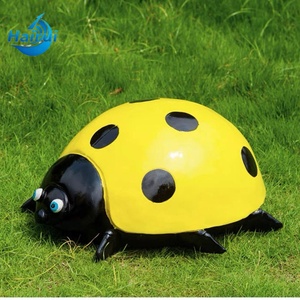 Estatuas de Resina de Insectos de Fibra de Vidrio de Gran Tamaño para Jardín Exterior, Mariposas, Caracoles, Mariquitas, Mantis, para Eventos - Product Image 4