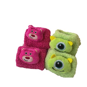 ถุงเท้าขนปุยสำหรับผู้หญิง ถุงเท้ายาวครึ่งน่อง ลายการ์ตูน ผ้าขนแกะปะการัง ถุงเท้านอนหนา สำหรับใส่ในฤดูใบไม้ร่วงและฤดูหนาว - Product Image 3