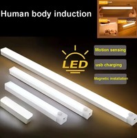 Iluminación LED Recargable para Gabinetes de 10cm/20cm/30cm/50cm, Luz Nocturna Inalámbrica con Sensor de Movimiento, Diseño Moderno para Cocina
