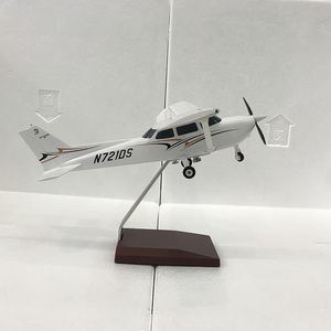 Modèle d'<span class=keywords><strong>avion</strong></span> d'entraînement Cessna 172 en résine solide à l'échelle 1/32, 27 cm, avec hélice mobile et train d'atterrissage avant - Product Image 1