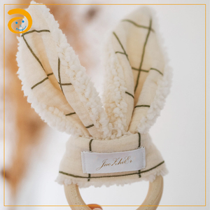 Mordedor de Algodón Muselina para Bebé, Diseño de Orejas de Conejo, Anillo de Dentición de Madera Suave, Juguete Masticable para Recién Nacidos, Absorbente Natural, Regalo Reconfortante para Bebés - Product Image 4