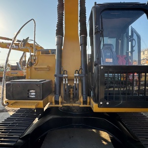 Presque neuf, durable et très demandé : Excavatrice sur chenilles hydraulique d'occasion Caterpillar CAT312D2GC de 12 tonnes pour projets municipaux - Product Image 3