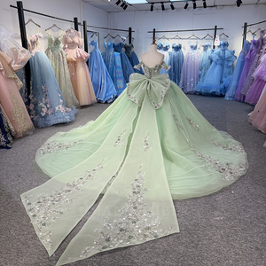 6946 Precioso Vestido de Quinceañera Verde con Escote Corazón, Lazo Grande, Cuentas y Apliques de Cristal, Cintura Natural, Silueta de Vestido de Gala - Product Image 3