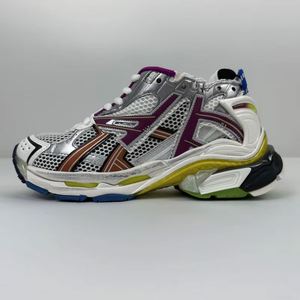 รองเท้าผ้าใบดีไซน์เนอร์ Balens LED Ciagas รุ่น Track Sneaker แบบมีพื้นหนา คุณภาพดี ผลิตจากผ้าตาข่าย เหมาะสำหรับใส่เดินเล่น สไตล์ลำลอง พร้อมคุณสมบัติแบบรองเท้าบาสเก็ตบอล - Product Image 4
