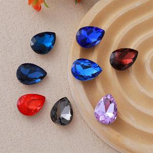 Teardrop-shaped pointed bottom, irregular-shaped diamond, <b>real</b> silver bottom, glass diamond case, and attached diamond - Product Image 3