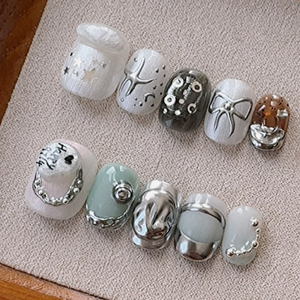Venta al por mayor <span class=keywords><strong>de</strong></span> pegatinas <span class=keywords><strong>de</strong></span> <span class=keywords><strong>uñas</strong></span> artísticas hechas a mano con diseño <span class=keywords><strong>de</strong></span> osito dulce y lindo, transparentes, cortas y <span class=keywords><strong>de</strong></span> uso temporal. - Product Image 4