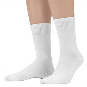 Calcetines tobilleros finos transpirables de corte bajo para hombre, mezcla de algodón, invisibles, al por mayor, en blanco y negro, de fabricante OEM - Product Image 3