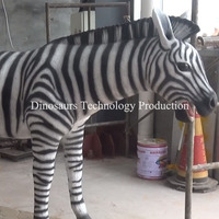 Modèle de zèbre animatronique sur mesure à vendre, pour expositions d'animaux sur le thème de la savane, idéal pour les restaurants à thème