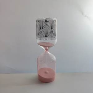 Vente en gros <span class=keywords><strong>sablier</strong></span> moderne en verre fait à la main cylindre rose <span class=keywords><strong>sablier</strong></span> décalcomanie conception usine vente directe pour cadeau de décoration de table - Product Image 1