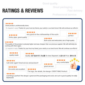 Calcetines Deportivos Antideslizantes Glacier para Hombre con Logo Personalizado en Colores Blanco y Negro de Nylon y Algodón para Fútbol - Product Image 6