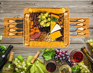 Juego de Tabla de Quesos de Bambú con <span class=keywords><strong>Cajón</strong></span> para Cubiertos y Plato, Juego de Cuchillos para Queso de Tamaño Personalizable y Sostenible - Product Image 4