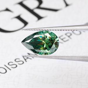 Piedra Suelta de Moissanita Verde, Corte Pera, Claridad VVS1, Certificación GRA para Fabricación de Joyas - Product Image 3
