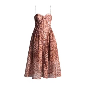 Vestido de Verano al Por Mayor a Bajo Precio para Mujer, Sexy, con Tirantes Finos, de Lino y Algodón, Vestidos Modestos, Vestido de Playa con Pedrería y Estampado de Leopardo - Product Image 2