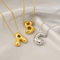 Collar Clásico de Acero Inoxidable con Colgante de Letra Burbuja Inglesa de 26 Letras en Oro de 18k